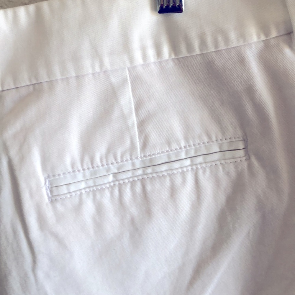 LOFT 4” WHITE SHORT PLUS SIZE/NWT - Picture 11 of 13